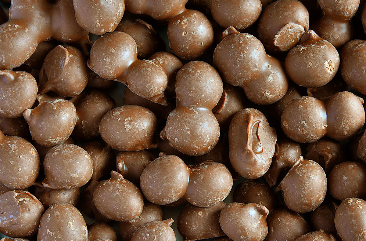 Chocolate double dipped peanuts simply nuts more